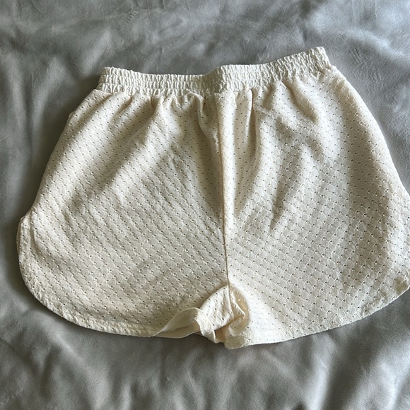 Wild Fable Cream Eyelet Pull On Shorts - Picture 6 of 8